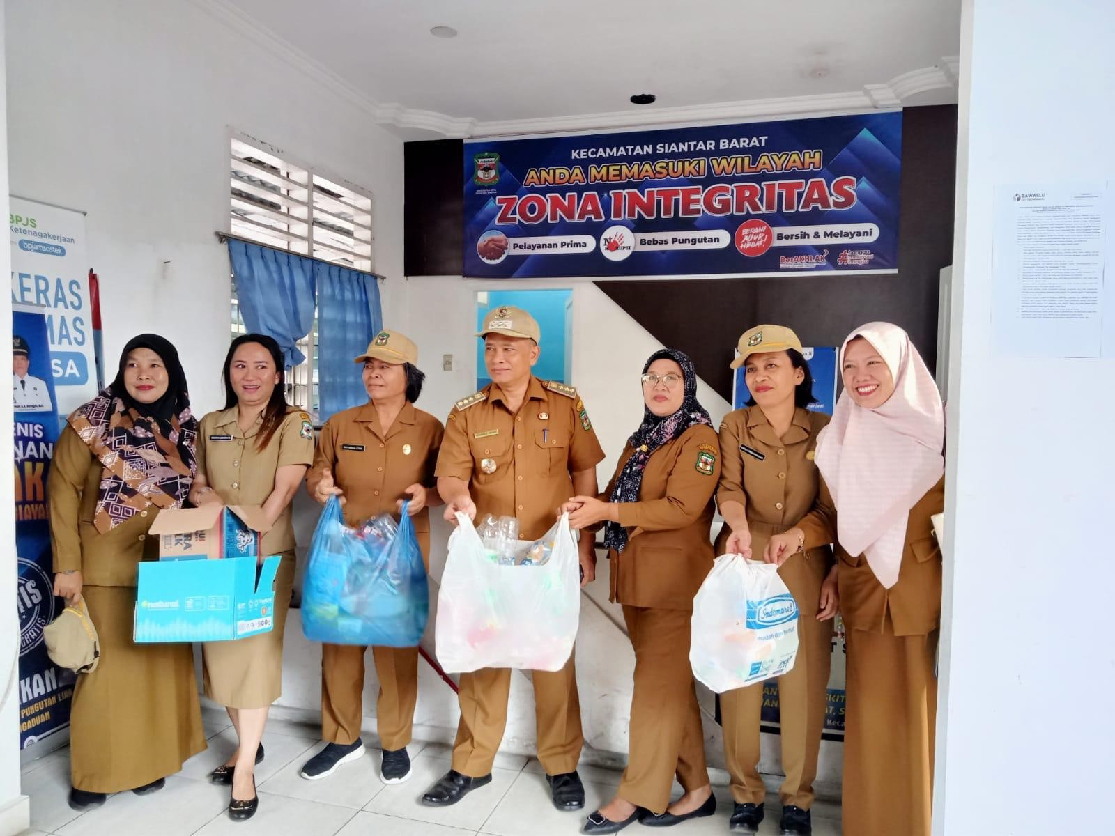 PROGRAM SEDEKAH SAMPAH KECAMATAN SIANTAR BARAT